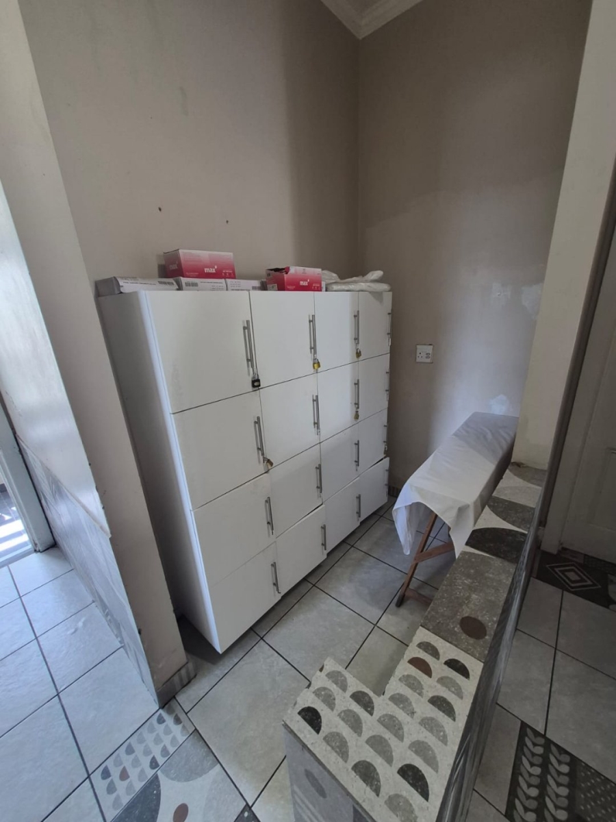 19 Bedroom Property for Sale in Quigney Eastern Cape